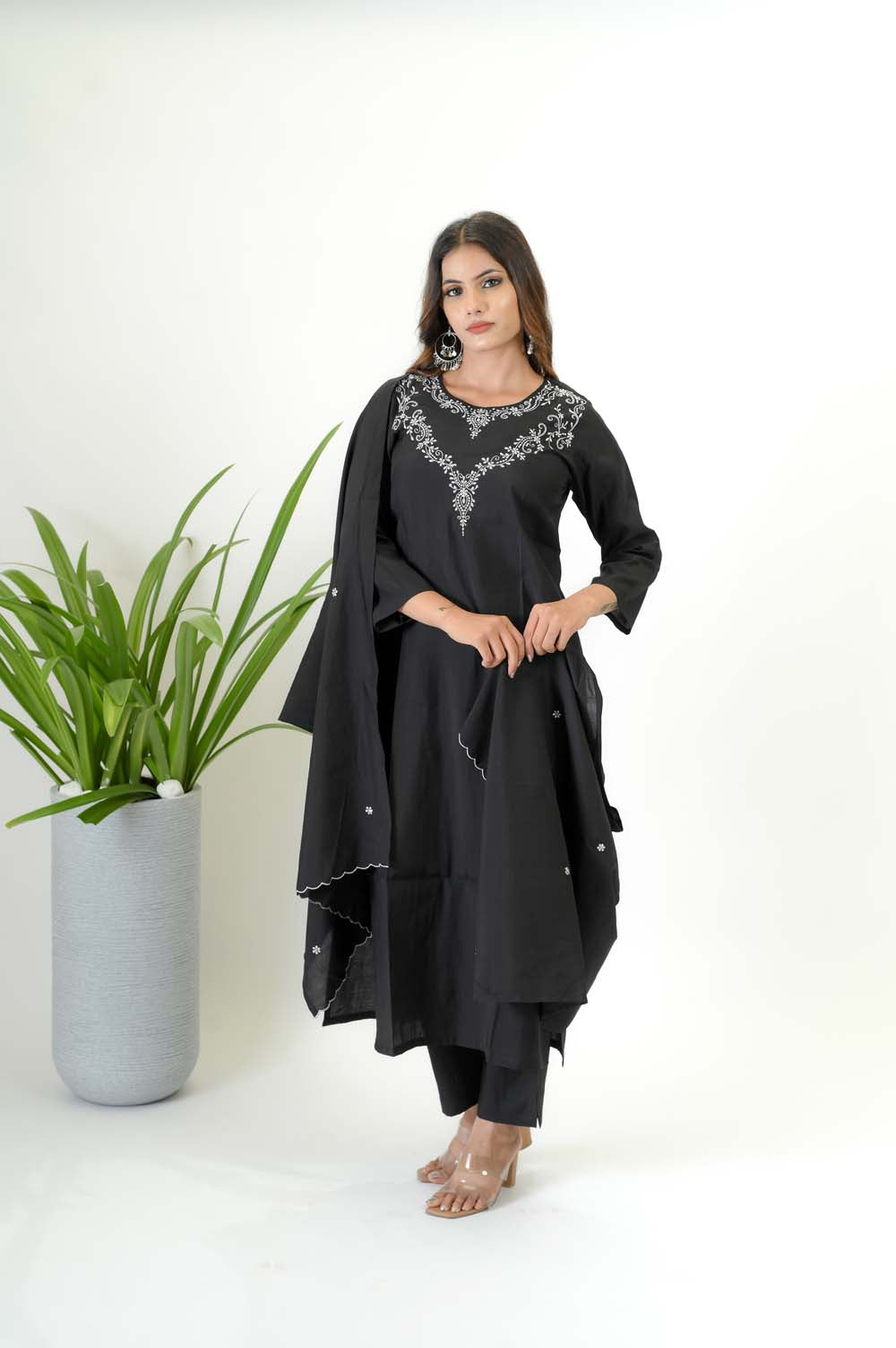 Black Silk Kurta Set for Women With Designer Silver Zari Embroidery - Front View | Oopnik