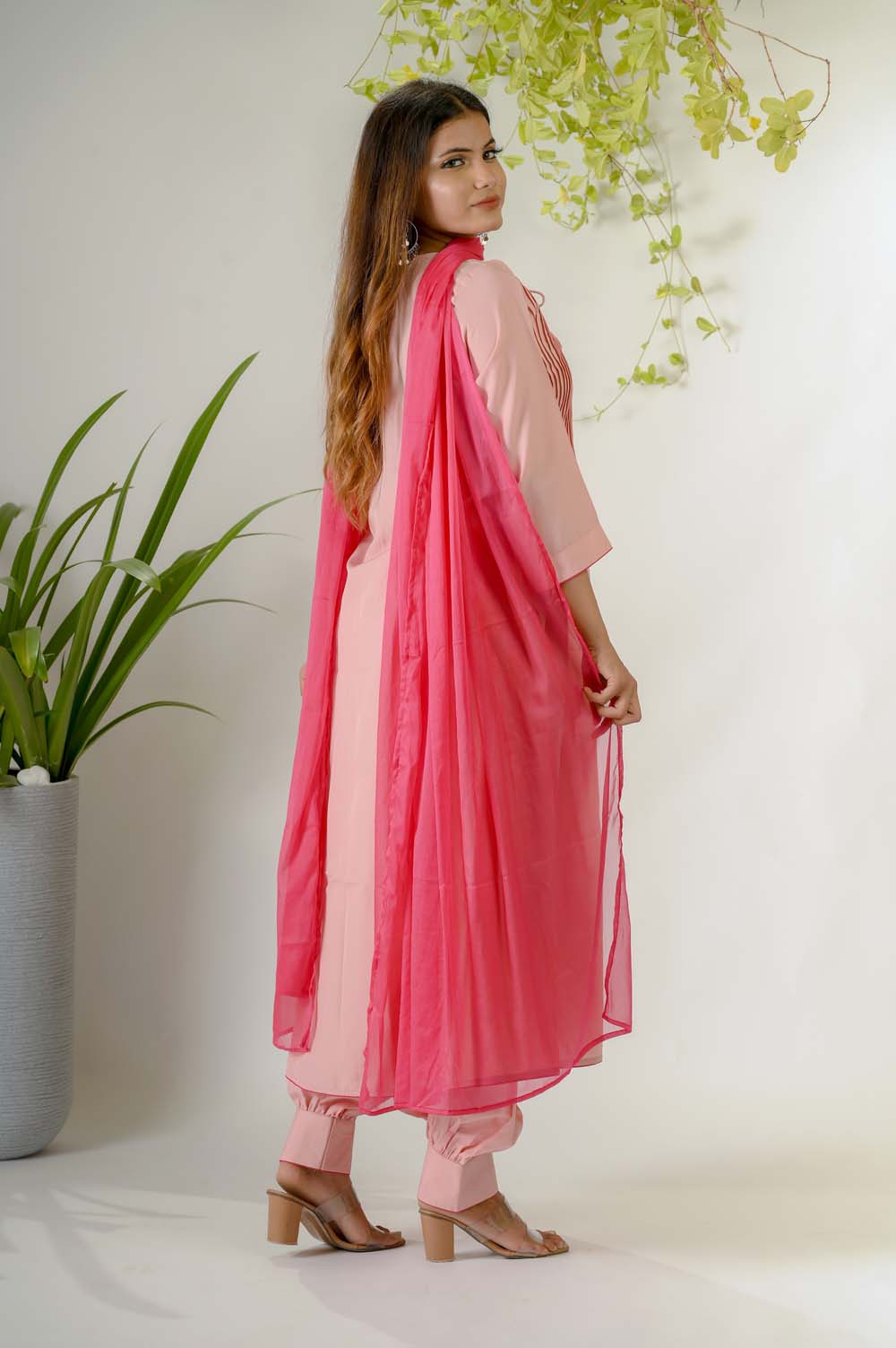 Hue Of Pink Ethnic Wear Kurta Set For Women -  Back View | Oopnik